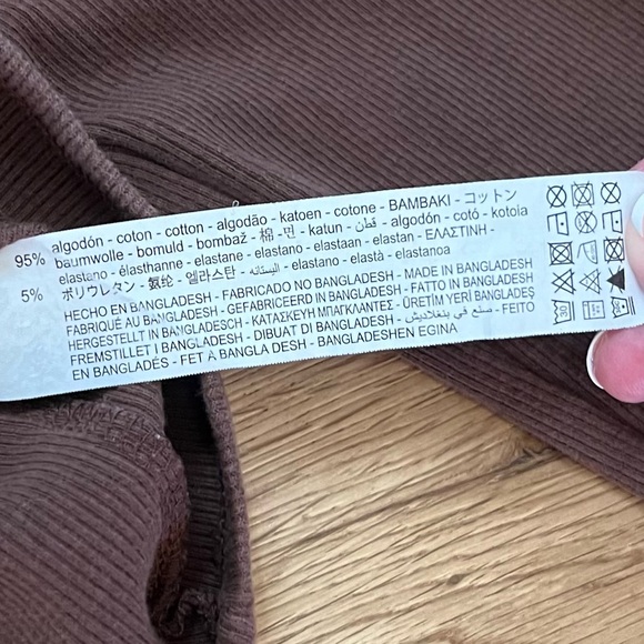 Zara Ribbed V-neck cropped longsleeve top - Picture 7 of 7